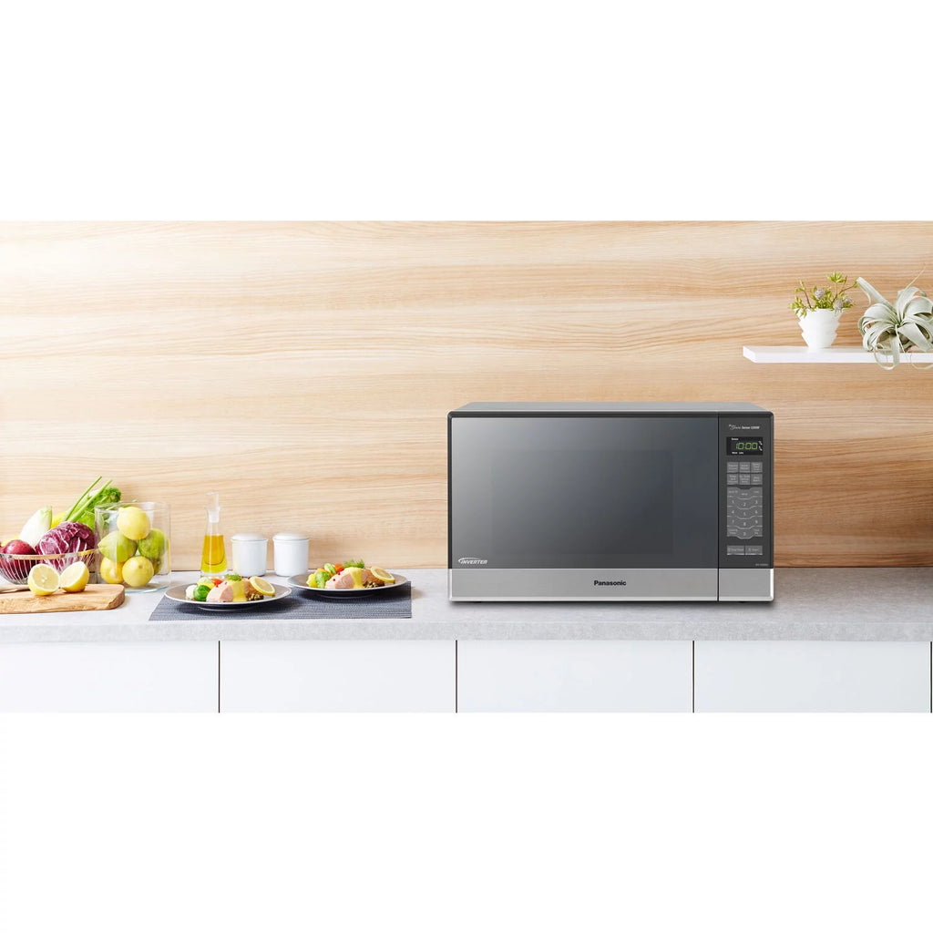 1.2 Cu. Ft. Countertop Built-In Microwave Oven with 1200W Inverter Power P5567