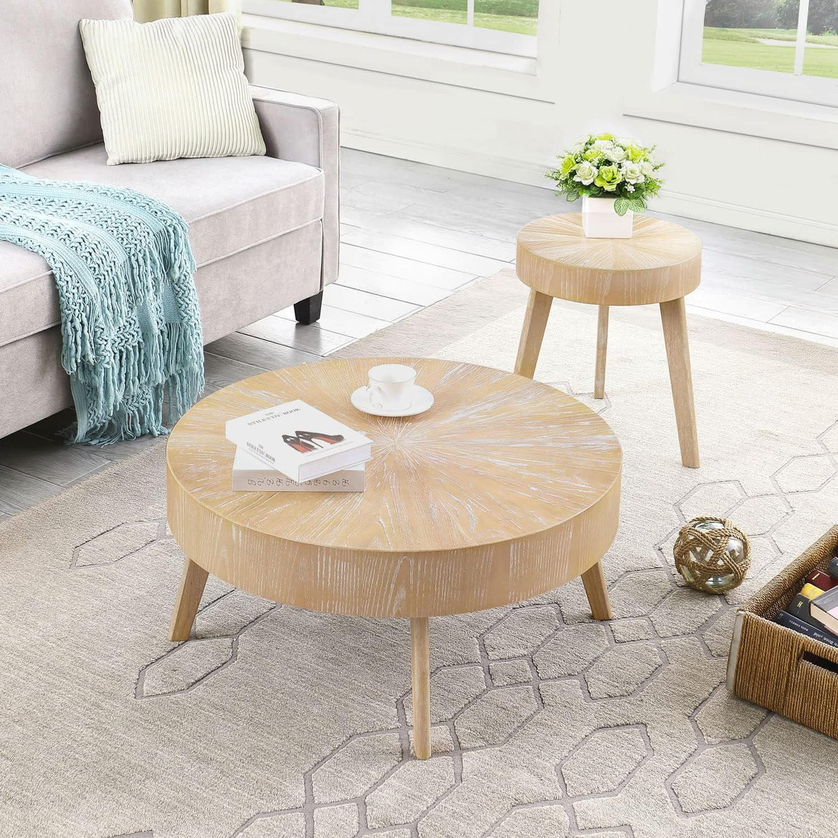 Round Solid Wood Coffee Table Set of 2 M927056