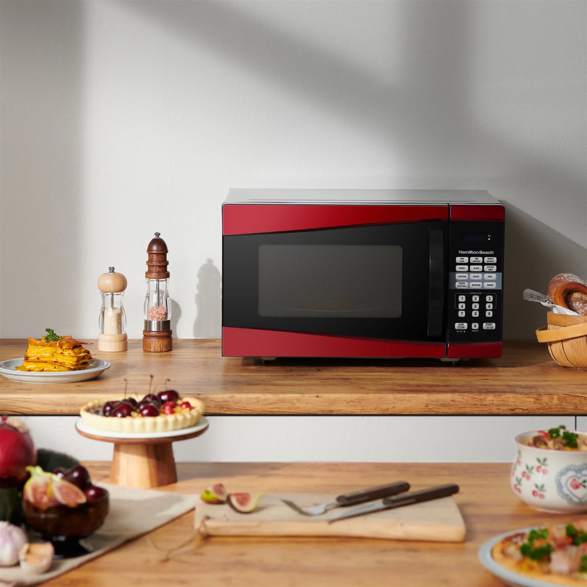 0.9 Cu. ft. 900W Red Microwave Oven N313286